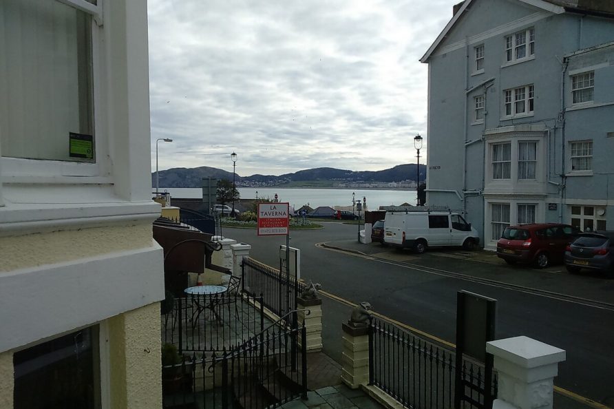 Bella Vista holiday home Sleeps up to 24 people with hot tub in